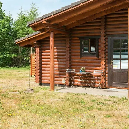 Four-bedroom Holiday In Vaeggerlose 5 * Fårvang