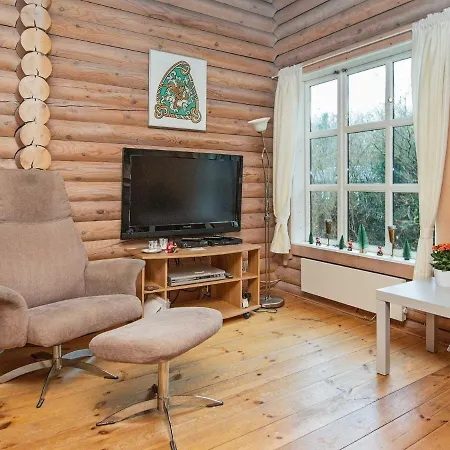 Four-bedroom Holiday In Vaeggerlose 5 *